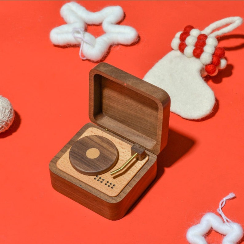 Valentines Day Vintage player Wood Music Box Personalized Gift Music Box Custom Anniversary Gift Music Box For Boy Girl For Her